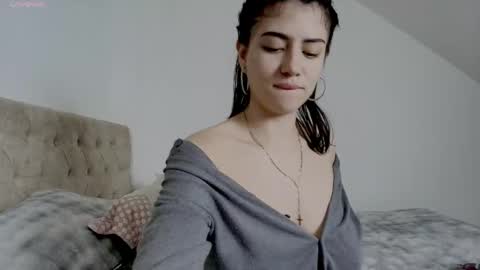 Snapshot of sexydeath777 chatting on May 1, 1:54 am sexydeath777 online show from May 1, 1:54 am