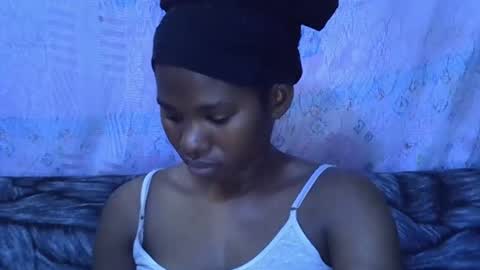 sexydoll002 online show from September 17, 6:15 am