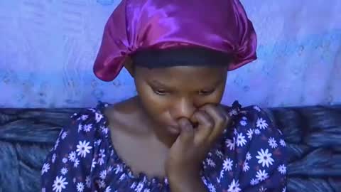 sexydoll002 online show from October 13, 4:45 am