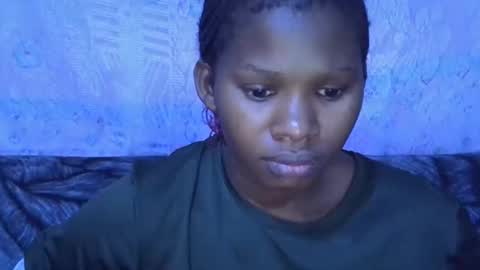 sexydoll002 online show from October 22, 5:30 am