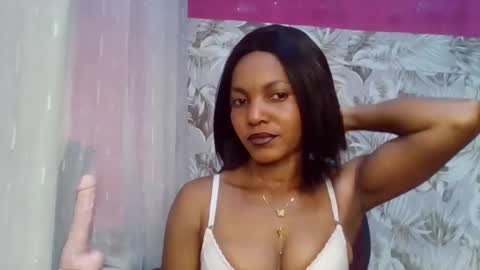 sexydoll32 online show from April 27, 11:25 pm