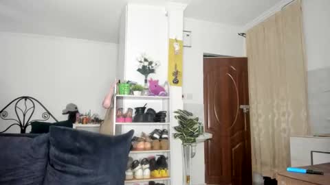 Snapshot of sexydotty382074 chatting on June 11, 2:53 am sexydotty382074 online show from June 11, 2:53 am