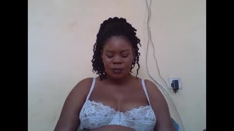 Snapshot of sexydove2 chatting on September 13, 7:19 am EMILY online show from September 13, 7:19 am