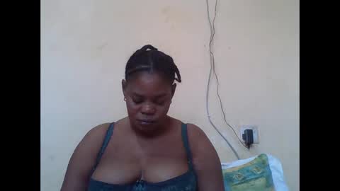 Snapshot of sexydove2 chatting on September 25, 4:05 am EMILY online show from September 25, 4:05 am