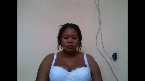 Snapshot of sexydove2 chatting on October 9, 7:50 am EMILY online show from October 9, 7:50 am