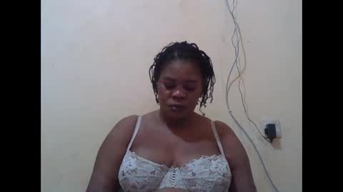 Snapshot of sexydove2 chatting on October 13, 3:39 am EMILY online show from October 13, 3:39 am