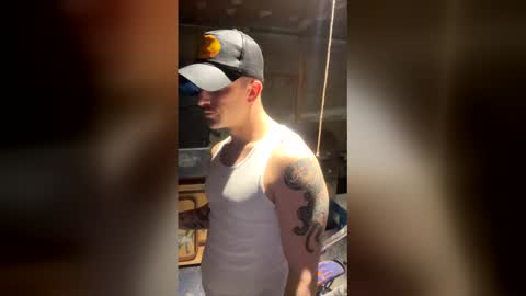 Snapshot of sexyduowildnfree chatting on March 29, 2:22 am sexyduowildnfree online show from March 29, 2:22 am