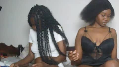 sexyebony283378 online show from June 7, 3:32 am