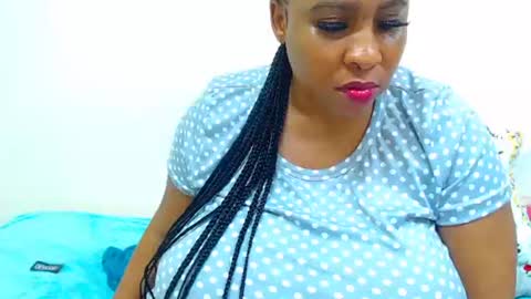 Snapshot of sexyebonylove89 chatting on February 21, 12:49 am sexyebonylove89 online show from February 21, 12:49 am