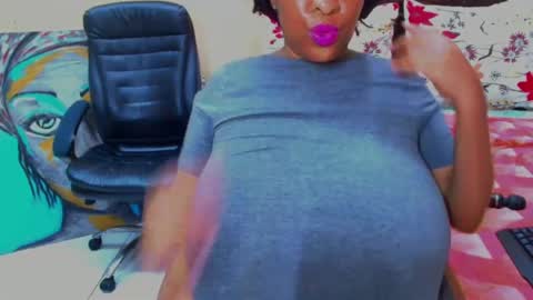 Snapshot of sexyebonylove89 chatting on July 5, 1:34 am sexyebonylove89 online show from July 5, 1:34 am