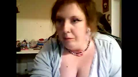 Wouldntyouliketoknow online show from October 1, 6:47 pm