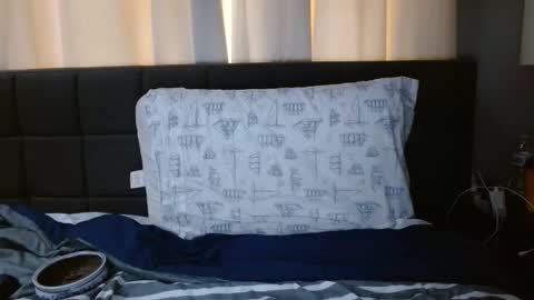 Snapshot of sexyfitdaddy chatting on March 22, 12:19 pm Sexy Fit Daddy online show from March 22, 12:19 pm