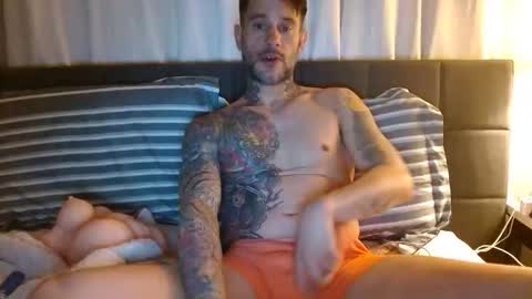 Sexy Fit Daddy online show from April 7, 5:19 am