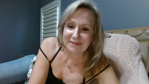 LisaisLuscious online show from December 26, 9:26 pm