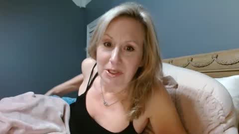 LisaisLuscious online show from January 5, 8:52 pm