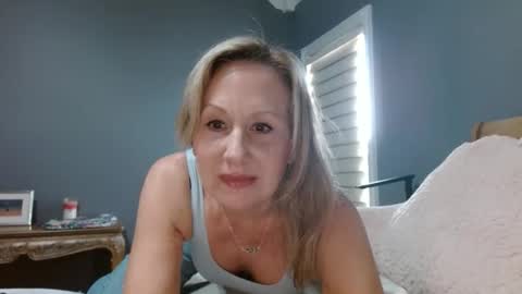 LisaisLuscious online show from March 10, 2:26 pm