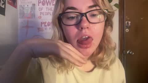 sexyflower21555 online show from December 2, 4:53 am