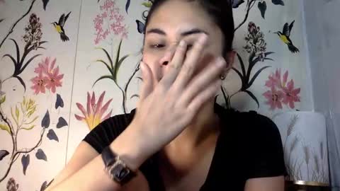 Snapshot of sexygoddessjade chatting on October 4, 2:09 am miss jade so online show from October 4, 2:09 am