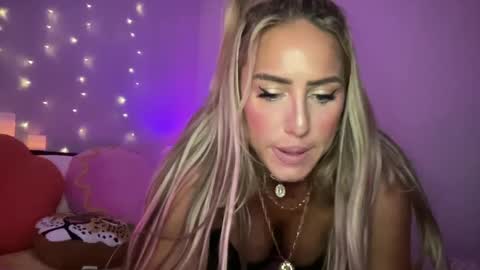 Ashley Love online show from December 22, 9:11 am