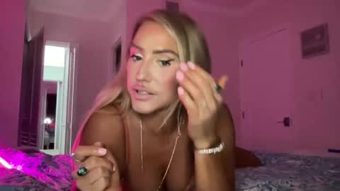 Ashley Love online show from September 30, 9:36 am