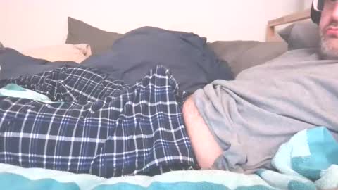 Snapshot of sexyhorndawg chatting on December 27, 2:14 am sexyhorndawg online show from December 27, 2:14 am