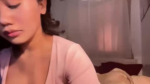 Snapshot of sexyhotangelyn chatting on November 5, 5:18 am sexyhotangelyn online show from November 5, 5:18 am