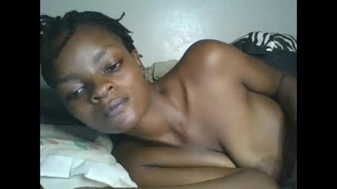 Snapshot of sexyhotgal23 chatting on February 13, 9:17 pm REBECCAH online show from February 13, 9:17 pm