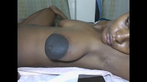 Snapshot of sexyhotgal23 chatting on October 27, 11:36 am REBECCAH online show from October 27, 11:36 am