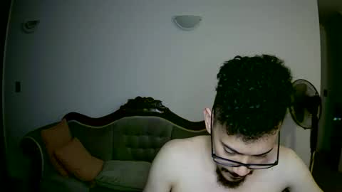 Snapshot of sexyjammyjose chatting on February 4, 6:25 am Go and subscribe to my OF 3 ---- Follow the Heart---- online show from February 4, 6:25 am