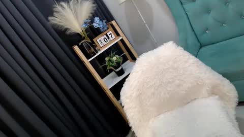 Snapshot of sexyjeanniecuntcums chatting on January 7, 12:13 am JENNY online show from January 7, 12:13 am