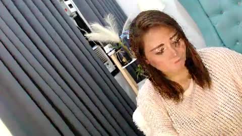 Snapshot of sexyjeanniecuntcums chatting on January 20, 1:42 pm JENNY online show from January 20, 1:42 pm