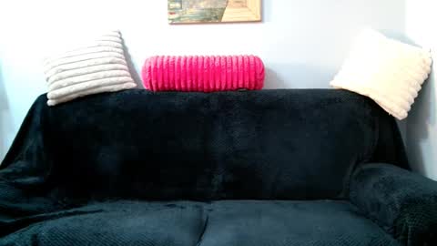 Snapshot of sexyjennyeu chatting on October 22, 8:19 pm Jenny online show from October 22, 8:19 pm