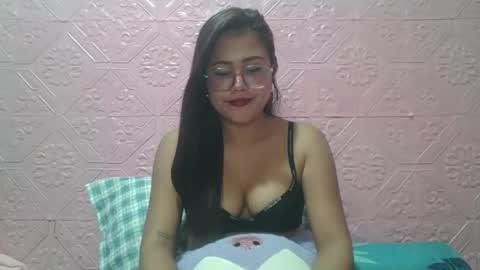 Snapshot of sexyjessa20 chatting on April 22, 3:46 pm sexyjessa20 online show from April 22, 3:46 pm
