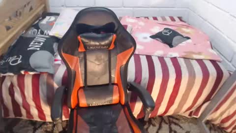 sexyjustin202 online show from January 7, 9:46 pm