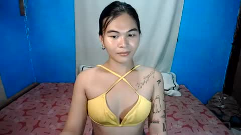 Snapshot of sexylars_xoxo chatting on June 29, 10:59 am sexylars_xoxo online show from June 29, 10:59 am