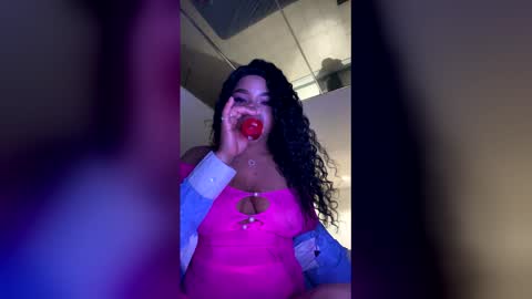 SEXYLATINCOUPLE online show from February 14, 10:01 am