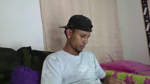 Sexy leon online show from October 20, 5:35 pm