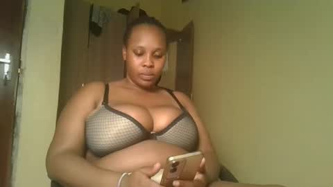 lily online show from October 28, 7:01 am