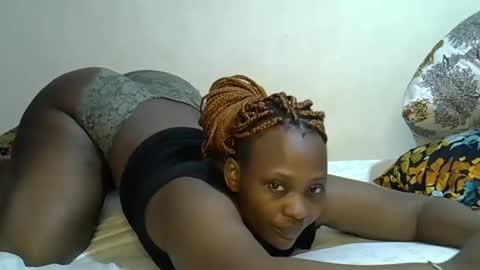 Snapshot of sexylinaa_ chatting on March 10, 2:05 pm Sexylina online show from March 10, 2:05 pm