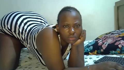 Snapshot of sexylinaa_ chatting on September 22, 4:47 am Sexylina online show from September 22, 4:47 am