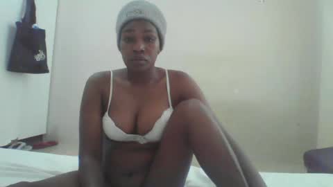 sexylindah online show from June 15, 5:31 am