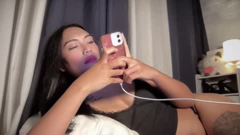 maxine online show from March 5, 4:25 pm