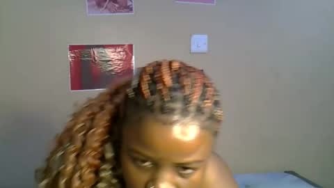 sexylucy33 online show from April 23, 11:09 am