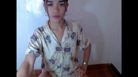 Snapshot of sexylunox chatting on October 17, 7:16 pm Lunox3 online show from October 17, 7:16 pm