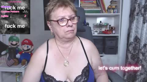 sexylynette4u online show from November 4, 9:41 am