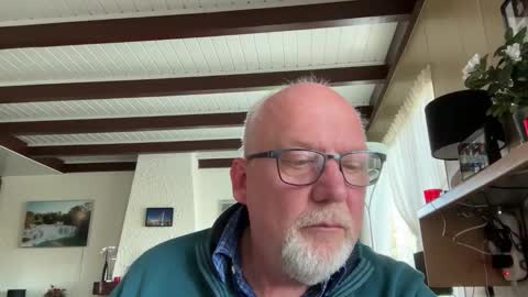 SexyLuke online show from October 18, 8:04 am