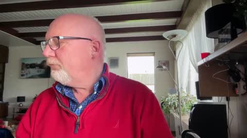 SexyLuke online show from October 26, 9:48 am