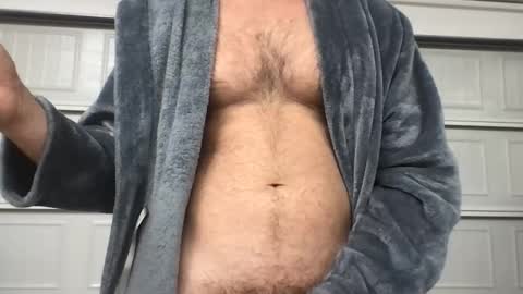 Snapshot of sexymanmk26 chatting on April 24, 12:40 pm lets go private im ready to play pvt cum online show from April 24, 12:40 pm