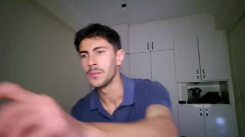 sexymann17 online show from May 22, 7:52 pm