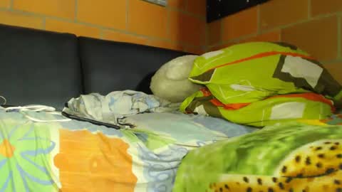 Snapshot of sexymen27cm chatting on February 12, 2:14 am sexymen27cm online show from February 12, 2:14 am